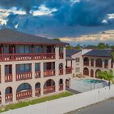 Sevilla Inn - Near Medieval Times