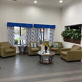Days Inn & Suites by Wyndham Mobile