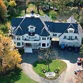 The Columbia Inn at Peralynna Manor