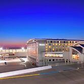 The Westin Detroit Metropolitan Airport