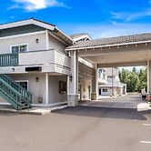 Quality Inn & Suites Bainbridge Island