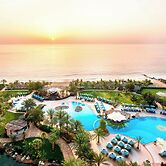 Le Meridien Al Aqah Beach Resort