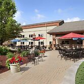 Ramada by Wyndham Saginaw Hotel & Suites