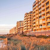 Oaks Glenelg Plaza Pier Suites