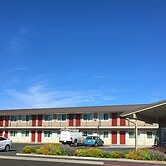 Super 8 by Wyndham Alturas