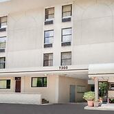 Super 8 by Wyndham Chicago IL