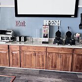 Travelodge by Wyndham Redding CA