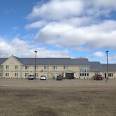 De Smet Super Deluxe Inn and Suites