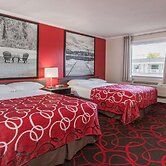 Super 8 by Wyndham Kirkland Lake