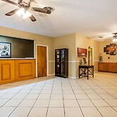 Super 8 by Wyndham Lake City