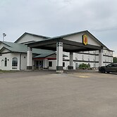 Super 8 by Wyndham Swan River MB