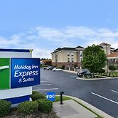 Holiday Inn Express Hotel & Suites Petersburg-Dinwiddie by IHG