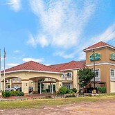 La Quinta Inn & Suites by Wyndham Conroe