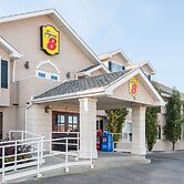 Super 8 by Wyndham Cochrane