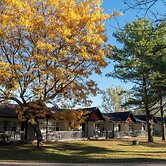 Super 8 by Wyndham Gananoque/Country Squire Resort