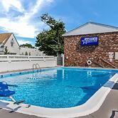 Americas Best Value Inn & Suites Hyannis Cape Cod