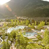 Panorama Mountain Resort - Ski Tip Tamarack Condos
