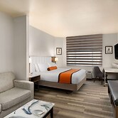 Hotel Marguerite Anaheim/Garden Grove, Trademark Collection by Wyndham