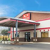 Econolodge Inn & Suites