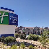 Holiday Inn Express & Suites Moab by IHG