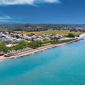 Neptune Luxury Resort