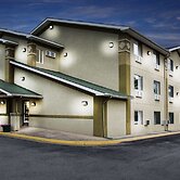Super 8 by Wyndham Salem VA