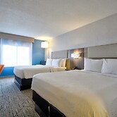 Holiday Inn Express Hotel & Suites Buffalo-Airport by IHG