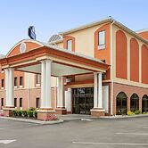 Days Inn & Suites by Wyndham Murfreesboro