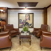 River Château Hotel