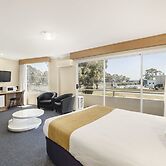 Ciloms Airport Lodge