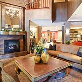 GrandStay Hotel & Suites