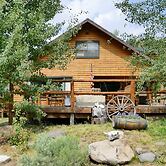 Creekside Lodge at Yellowstone