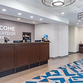 Hampton Inn & Suites Parkersburg Downtown