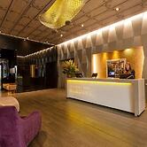100 Luxury Suites by Preferred