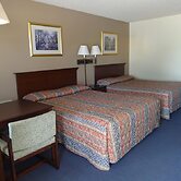 National 9 Inn Garden City