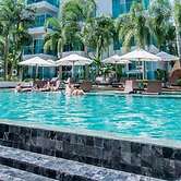 Fishermen's Harbour Urban Resort