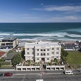 Majestic Mansions - Apartments at St Clair