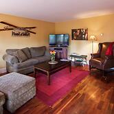 Auberge Kicking Horse Guest House