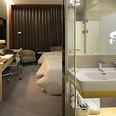 Golden Tulip Glory Fine Hotel
