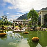Tai Yi Red Maple Resort