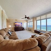 Palmetto Beachfront Hotel, a By the Sea Resort