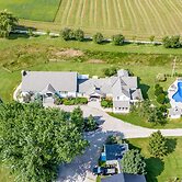 Mountain Ash Farm Country Manor