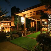 Nakaoyama Onsen Shosenkaku