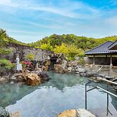 Mercure Kochi Tosa Resort & Spa