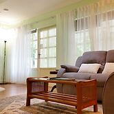 Curtis Falls Apartment