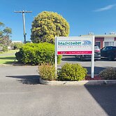 Beachcomber Motel And Apartments