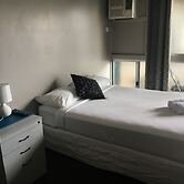 Oonoonba Hotel Motel