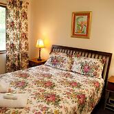 Lake Eacham Tourist Park & Self Contained Cabins