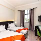 REGALODGE HOTEL & SPA