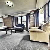 A Raceview Motor Inn